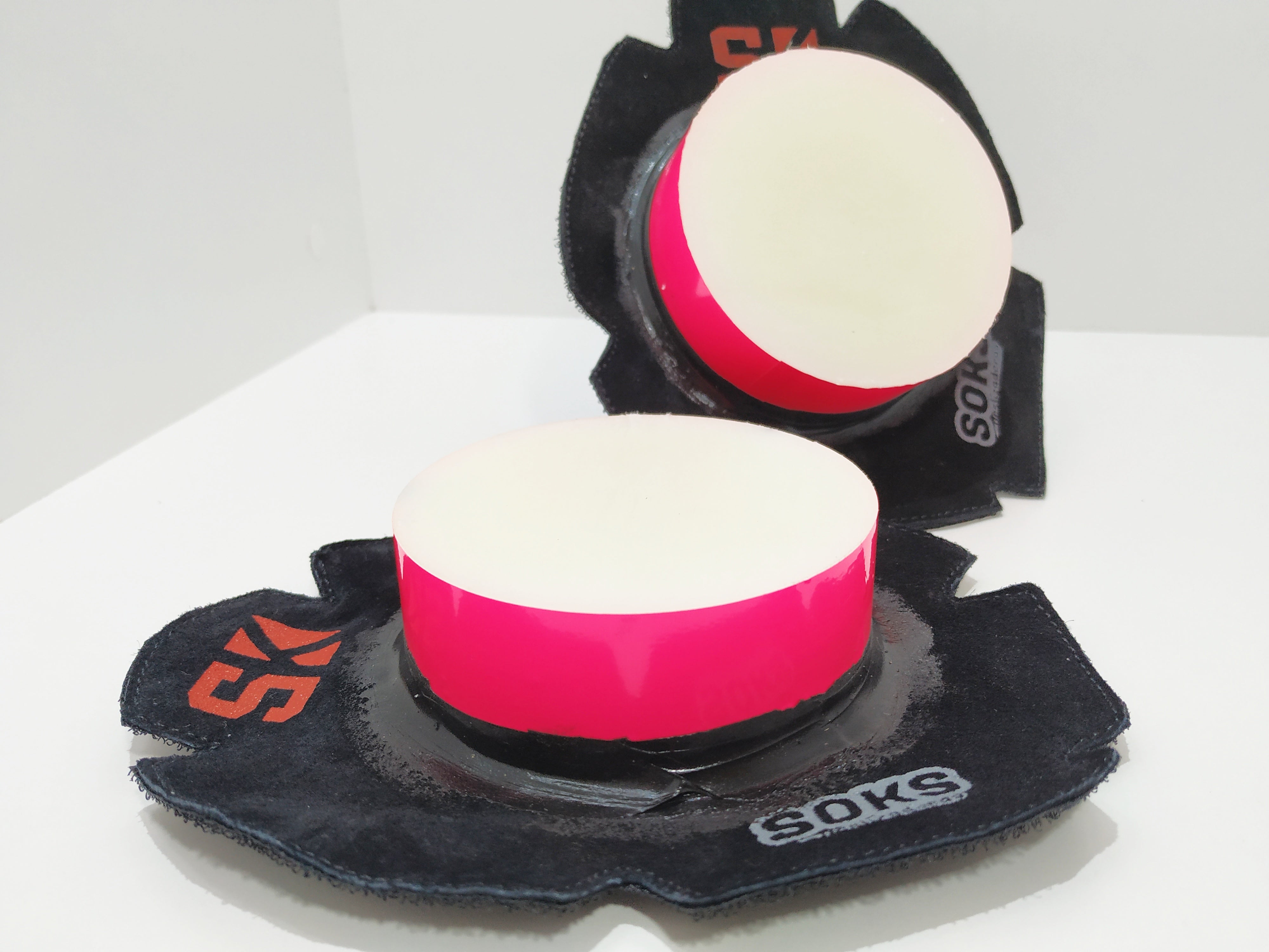 PISTA | NYLON  BLANCO | LATERAL ROSA
