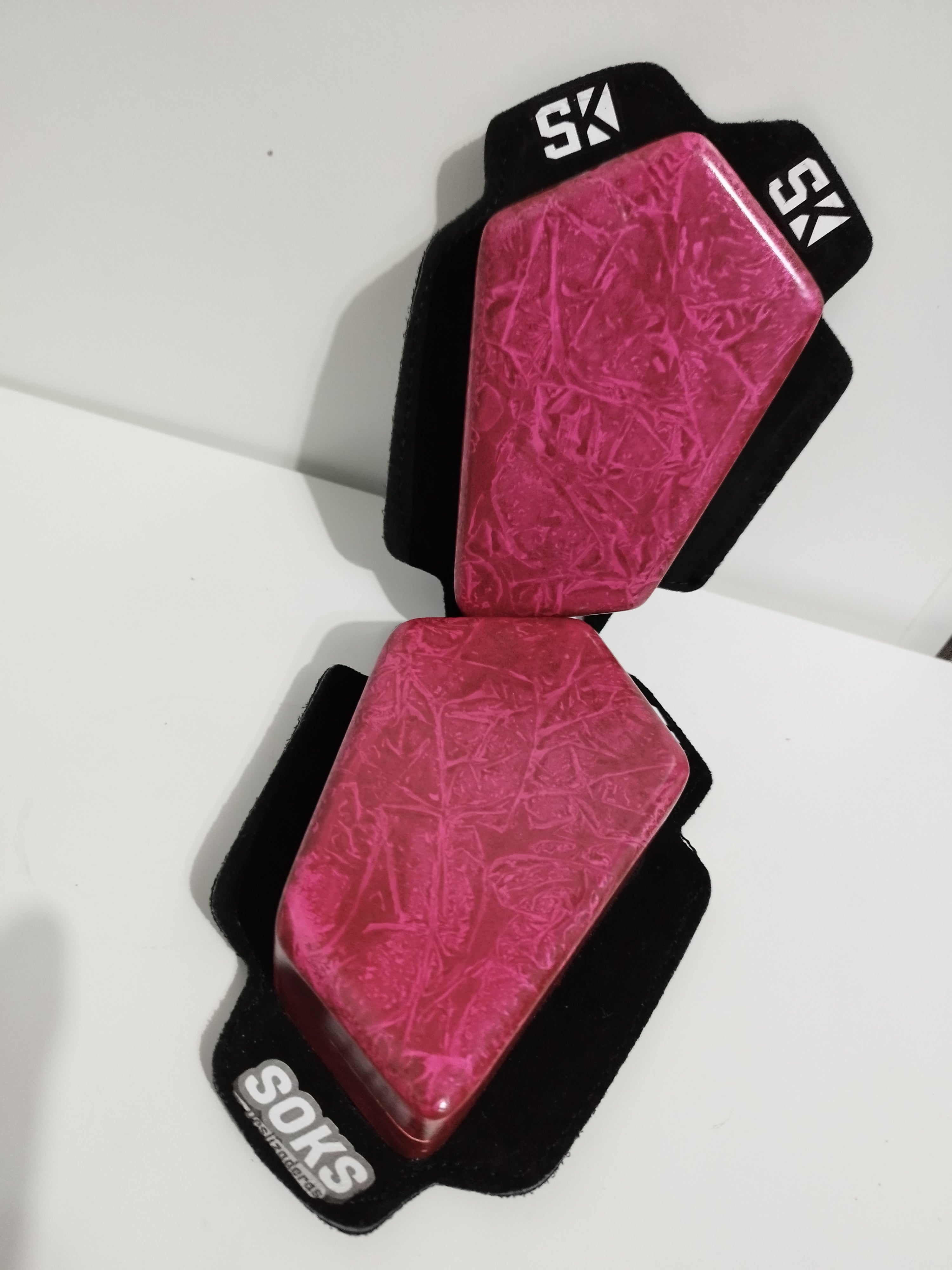 MADERA | PENTAGONO | COLOR ROSA EFECTO MARMOL